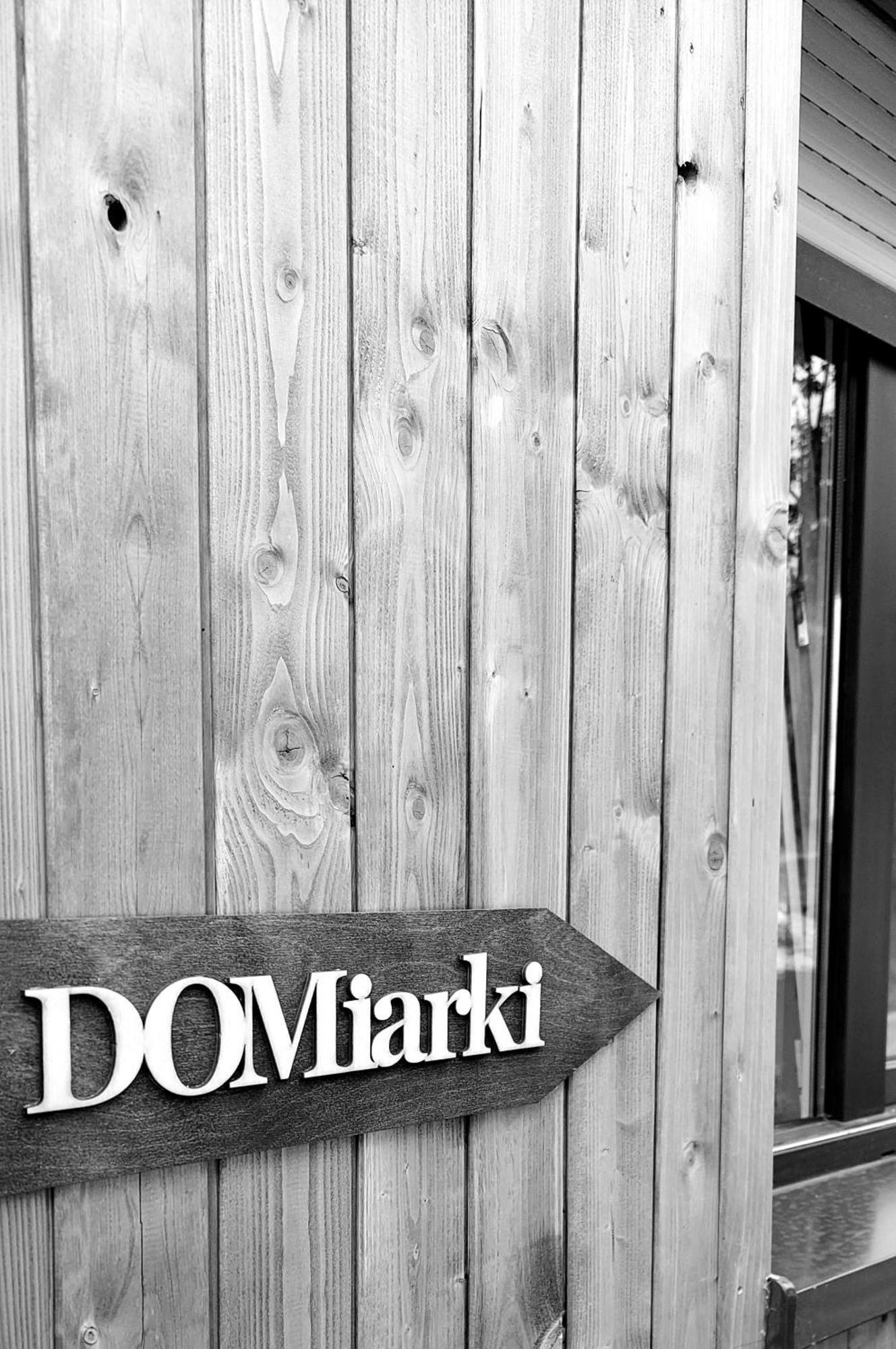 Domek Domiarki Klecza Bagian luar foto
